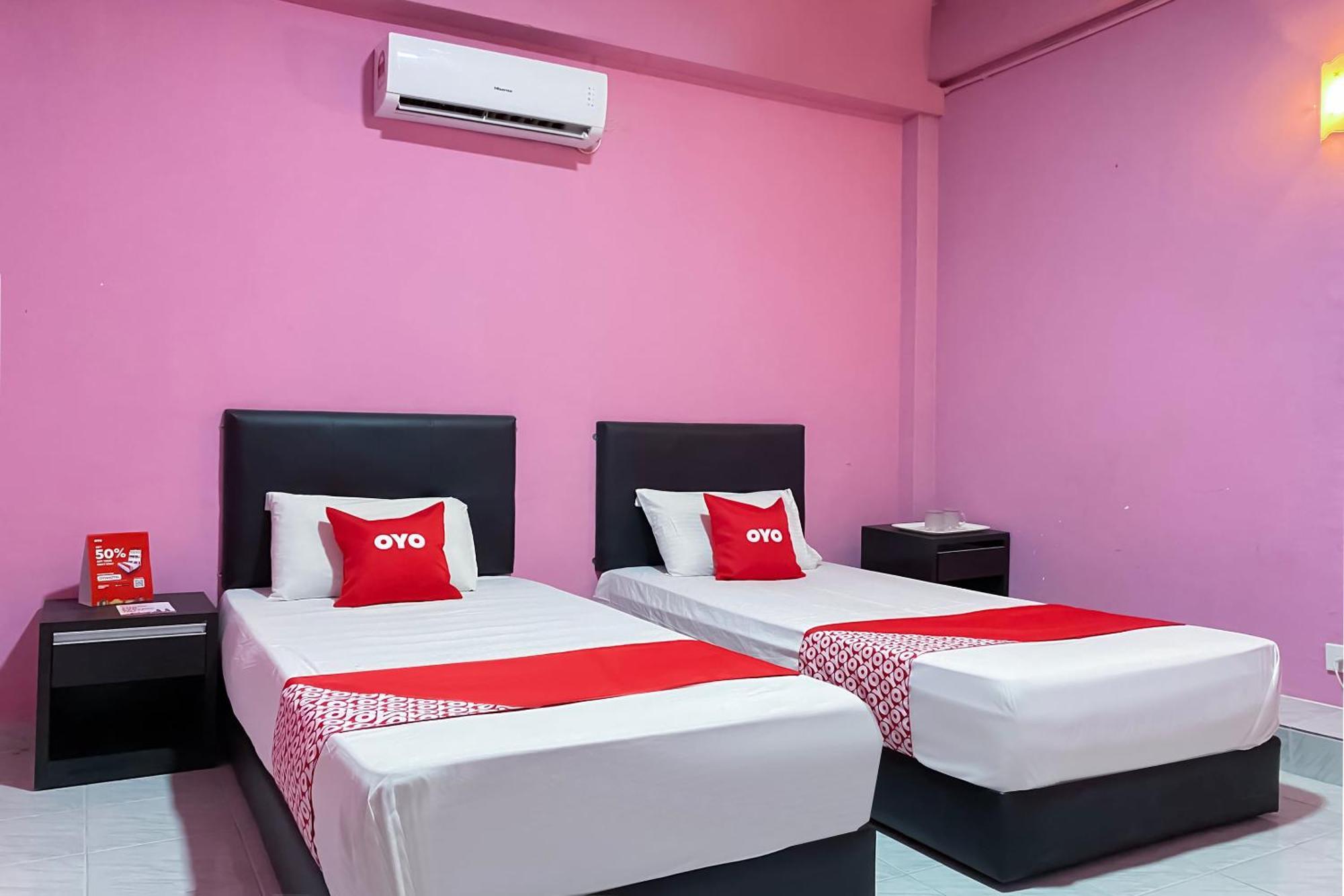 Coop Hotel Kangar Exterior foto