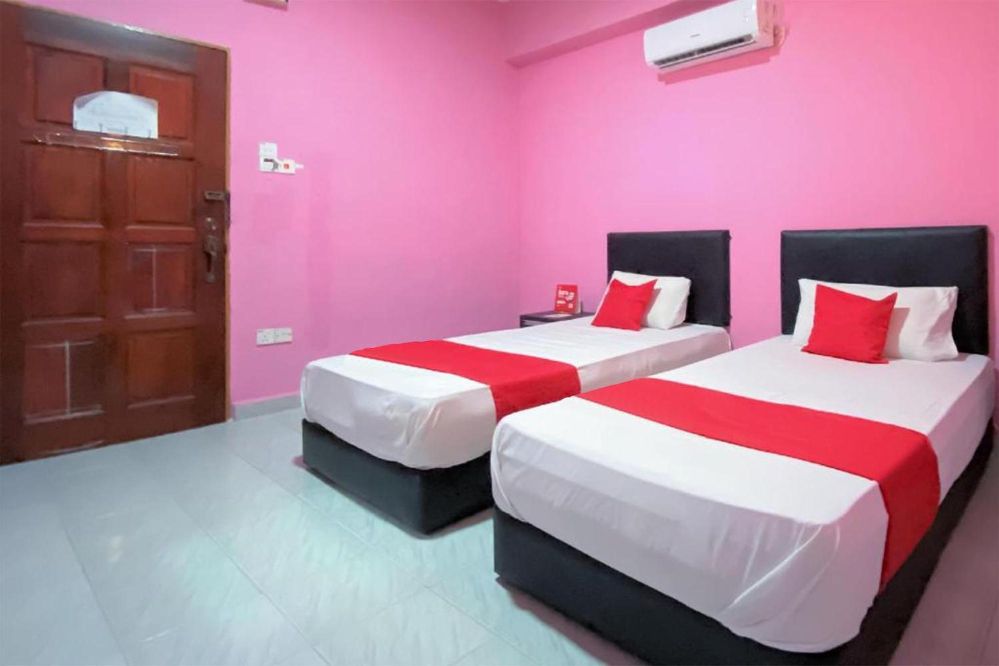 Coop Hotel Kangar Exterior foto