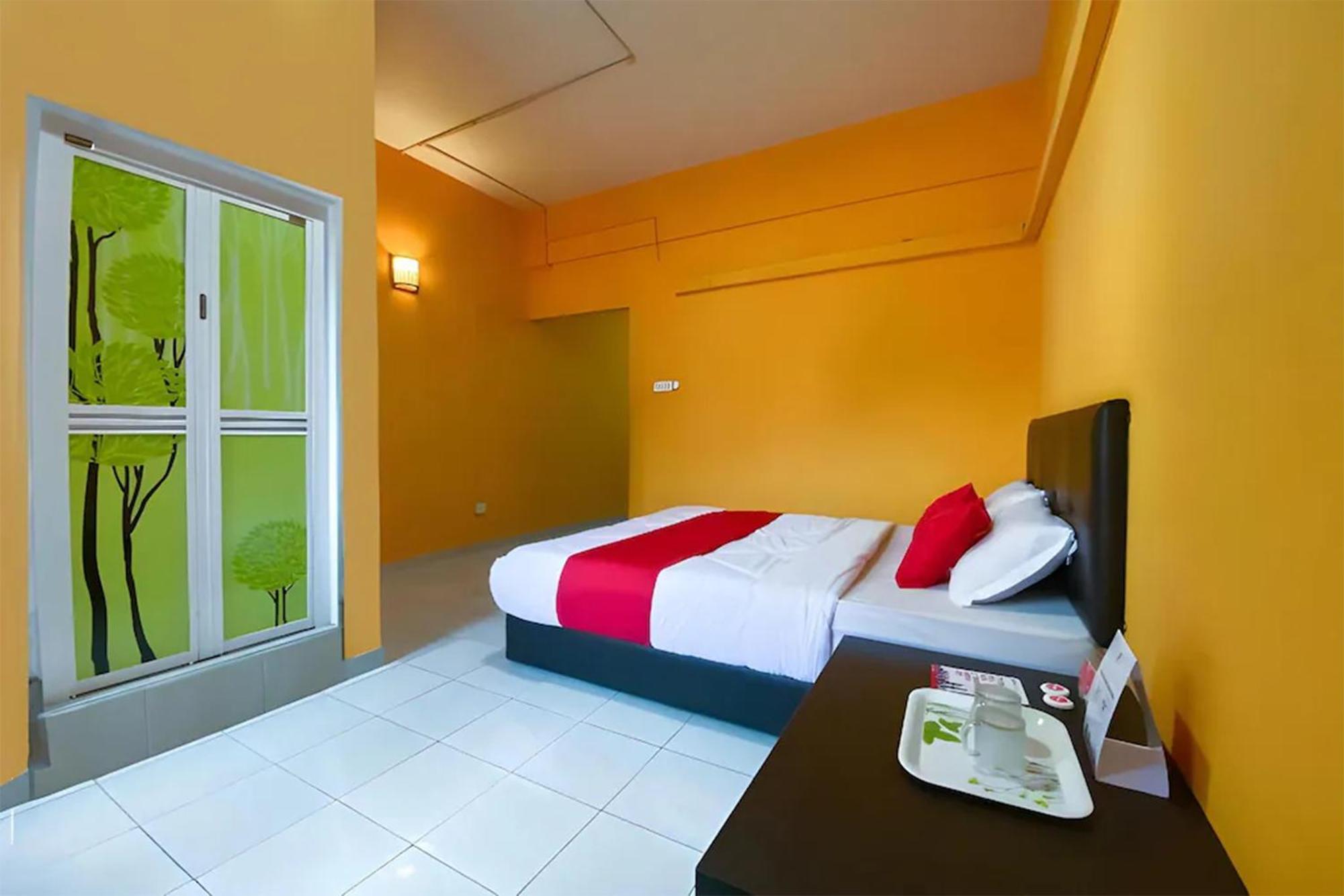 Coop Hotel Kangar Exterior foto