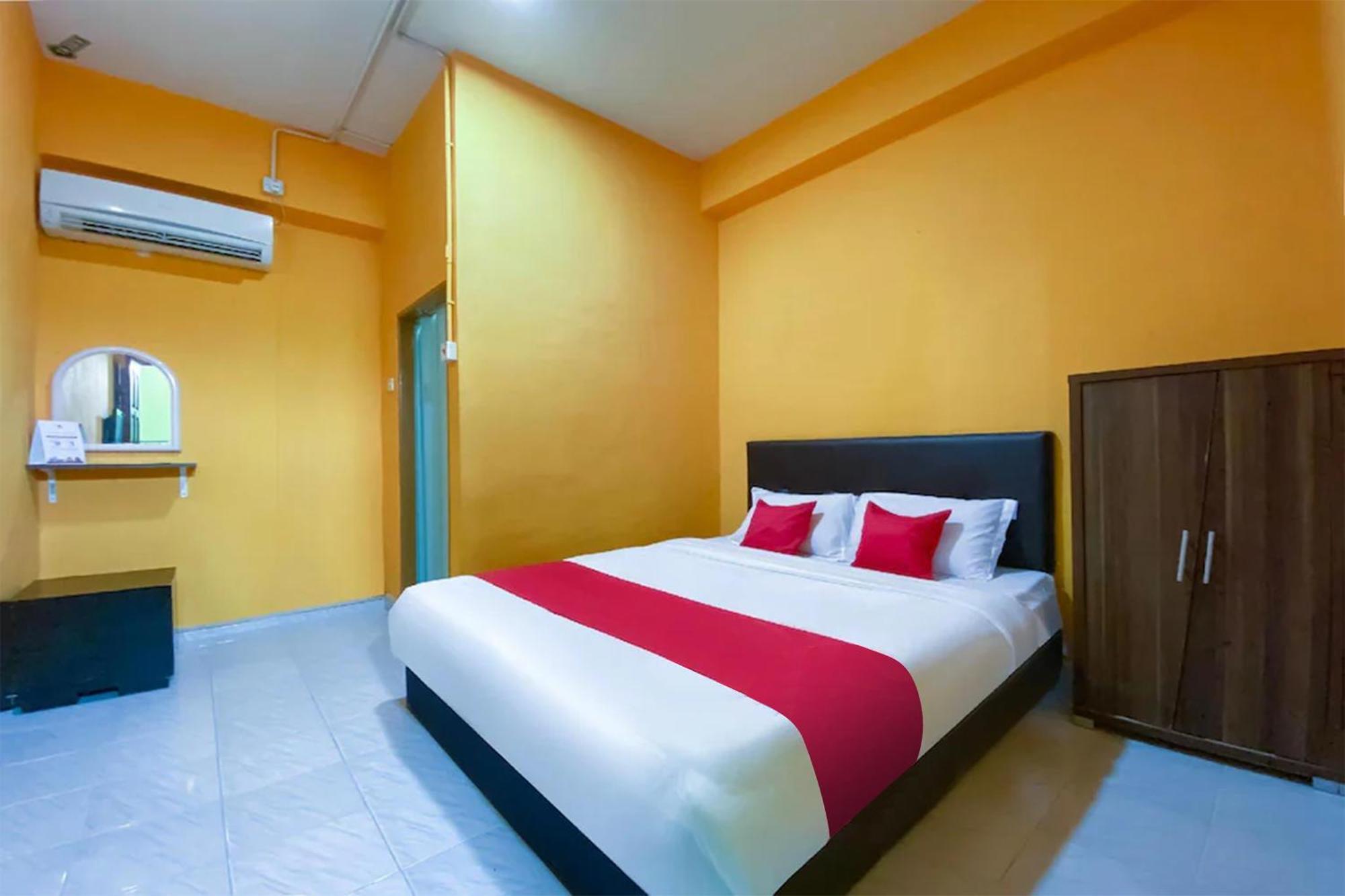 Coop Hotel Kangar Exterior foto